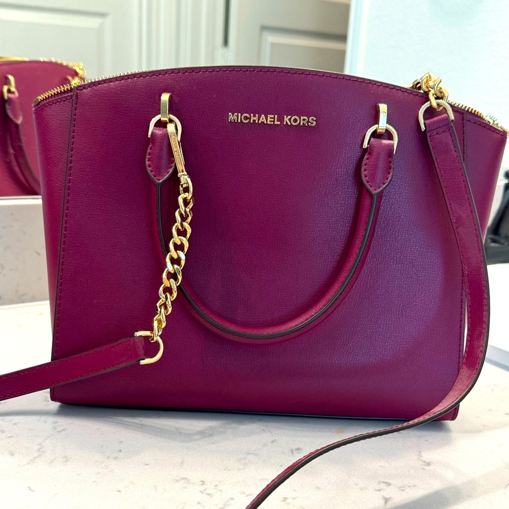 Michael Kors purse
